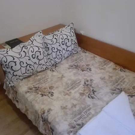 Apartment Sweet Dreams