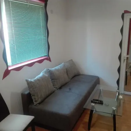 Apartment Sweet Dreams